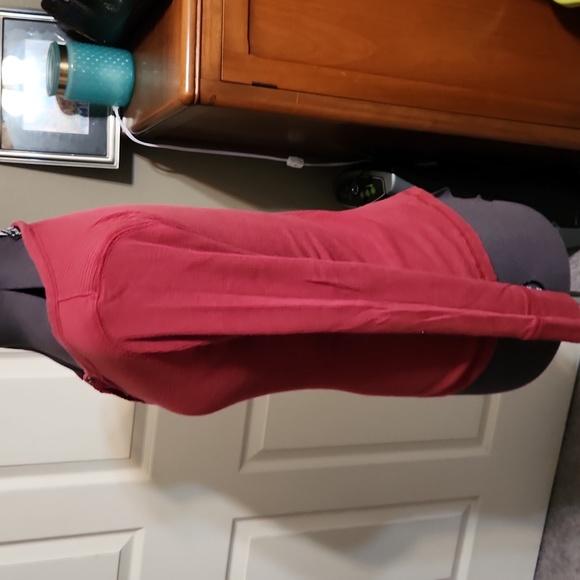 Henley style top. - Picture 2 of 5